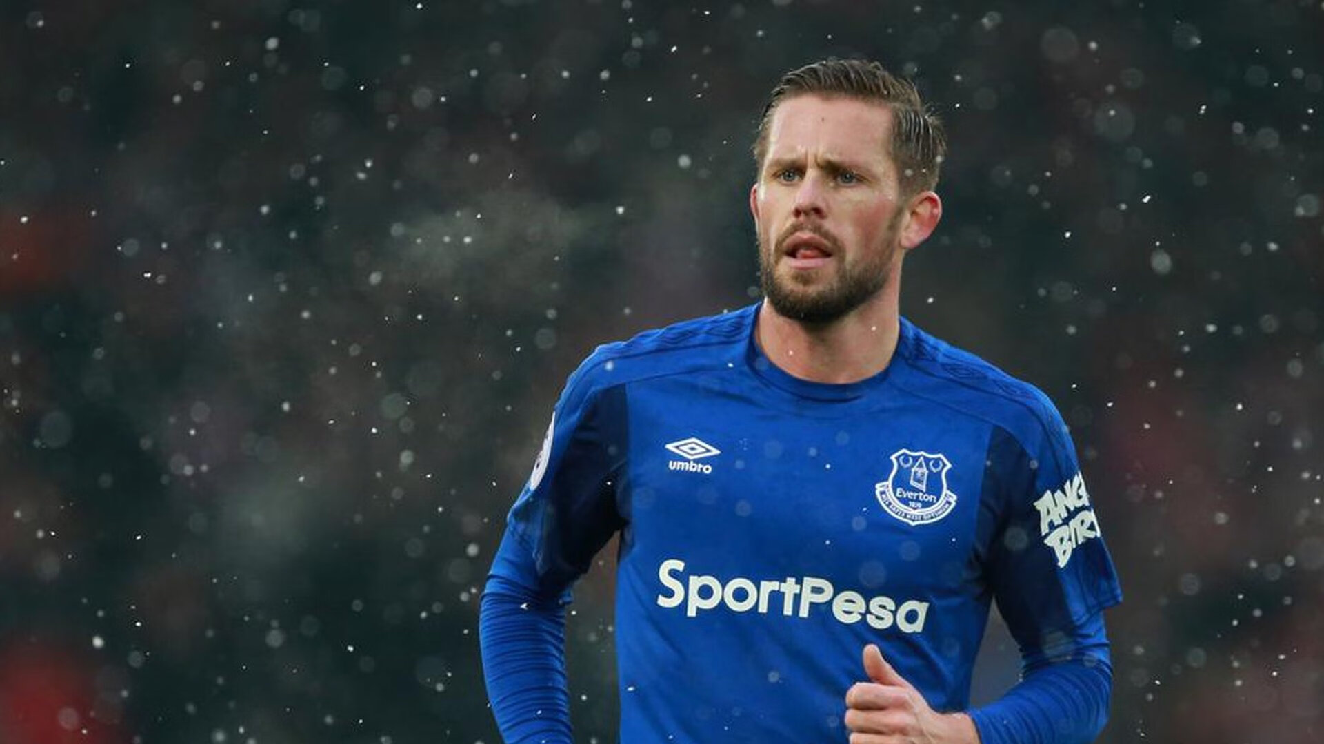 kaiyun sports safe-“英超爆发大战，精彩场面频现”，英超对抗