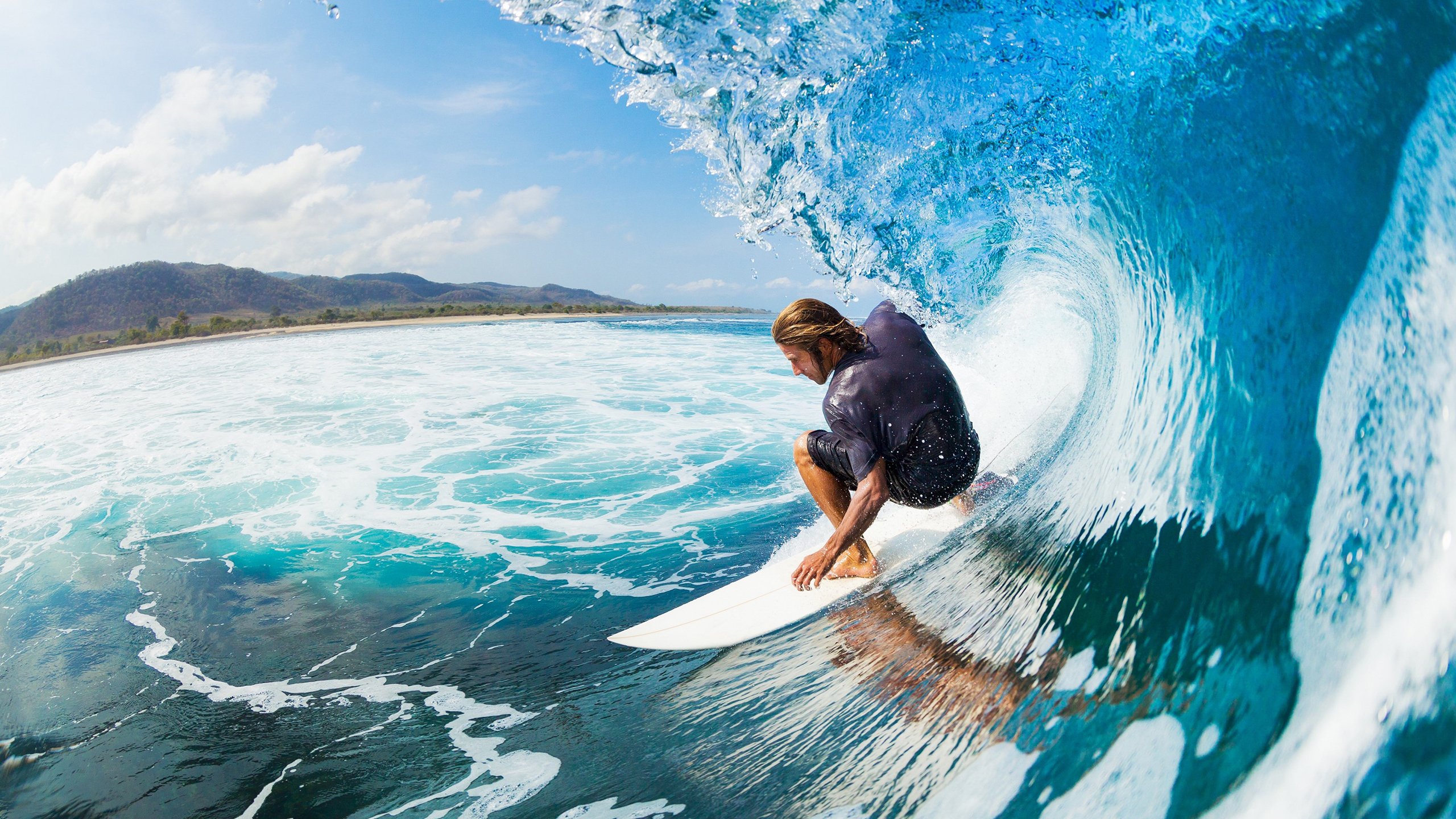 摩洛哥马术协会与国际马术联合会合作，举办国际马术交流活动，促进技术交流。